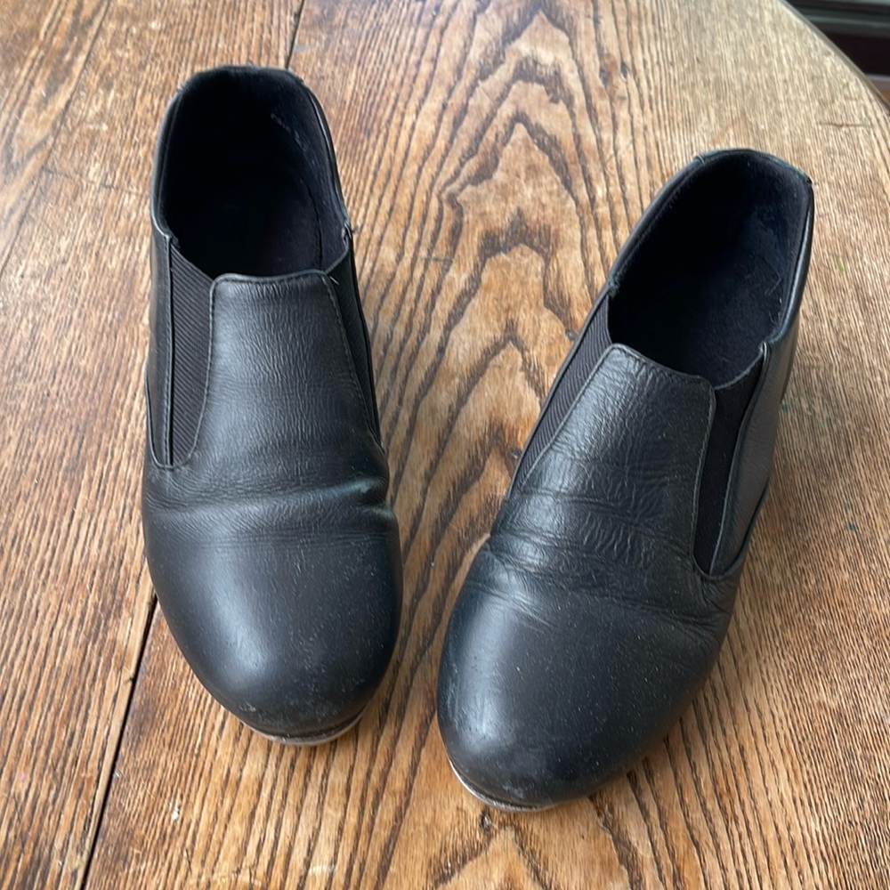 Capezio all leather size 6 women tap shoes